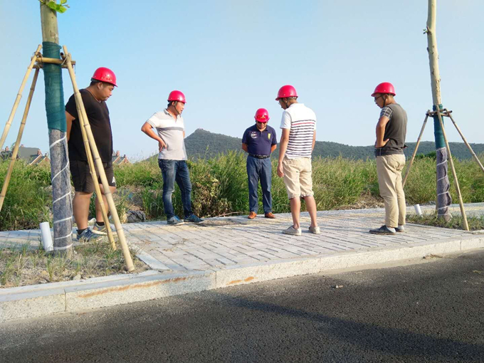 亞父項(xiàng)目部開展“質(zhì)量月”活動(dòng)啟動(dòng)儀式 亞父項(xiàng)目部開展“質(zhì)量月”活動(dòng)啟動(dòng)儀式