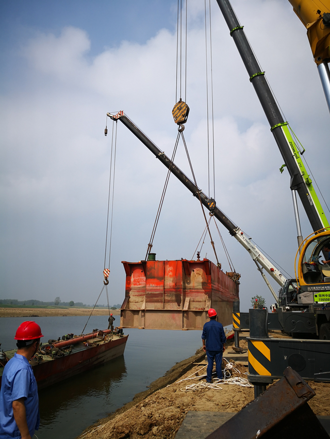 緊跟新時代 迎接新挑戰(zhàn) 展現(xiàn)新作為 緊跟新時代 迎接新挑戰(zhàn) 展現(xiàn)新作為